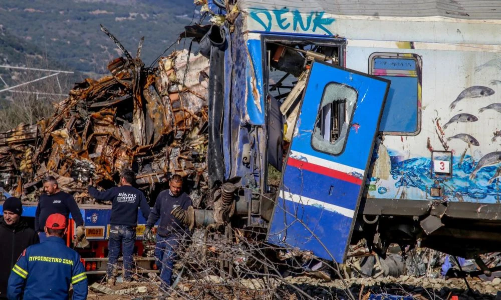 Πόρισμα σοκ για τα Τέμπη: Βρέθηκαν «εκρηκτικές ύλες» σε ρούχα και κλειδιά των απανθρακωμένων